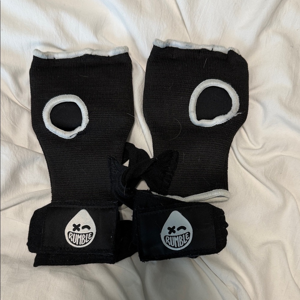 Black Hand Wraps - Picture 2 of 2